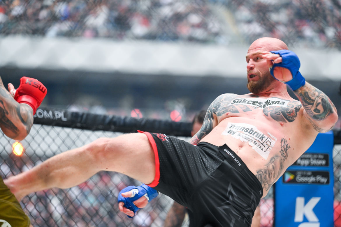XTB KSW Colosseum 2: Krzysztof Głowacki znokautował Glebę