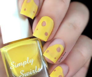 Serowy manicure, cheese nails 