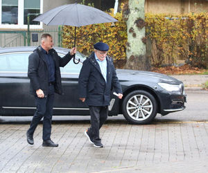 Lech Wałęsa bez temblaka