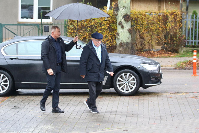 Lech Wałęsa bez temblaka