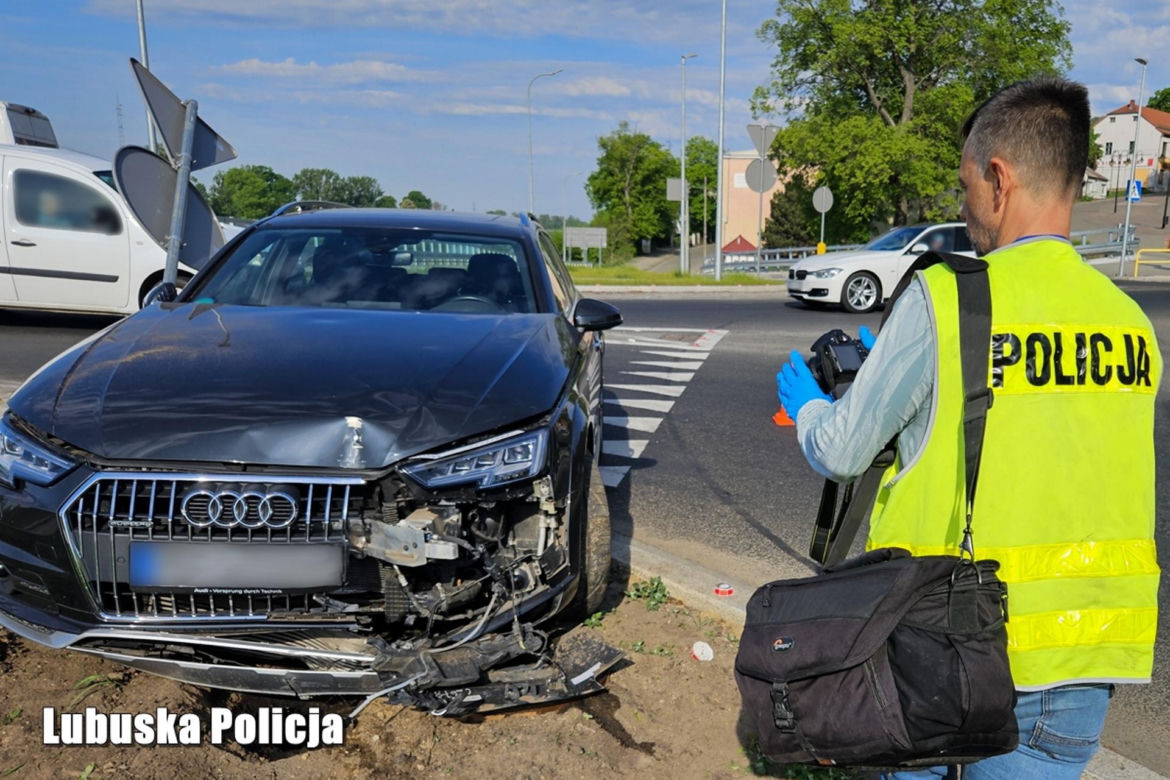 Szalony pościg za złodziejem audi. 18-latek wjechał w znak i wciąż próbował uciekać!