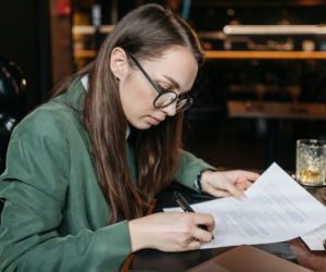 Wracasz na rynek pracy po przerwie? „ReStart kariery II” daje kobietom realną szansę na nowy początek