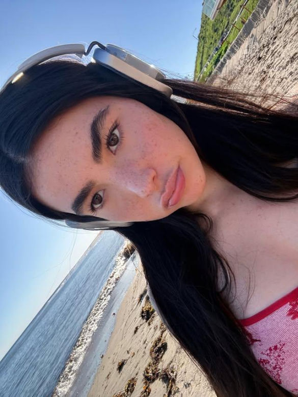 Andrea Botez