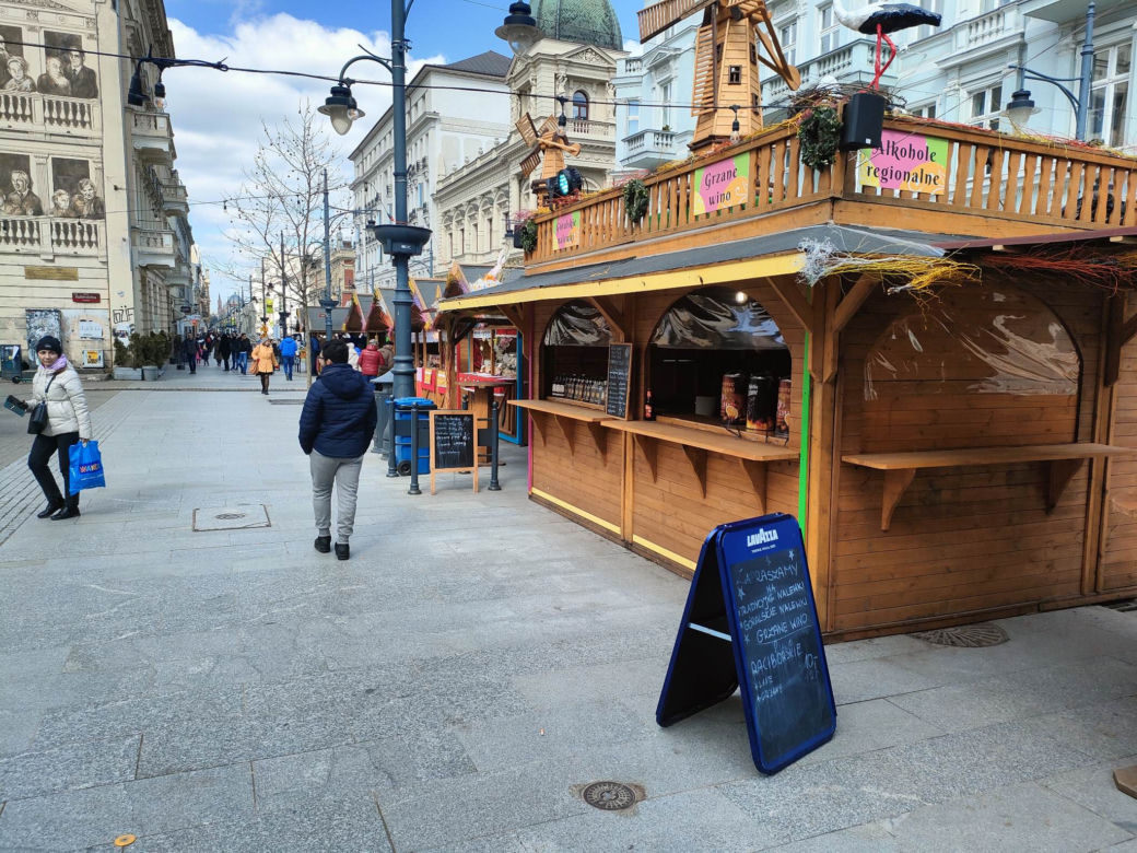 Jak wygląda łódzki jarmark Wielkanocny? Co twierdzą kupujący i sprzedawcy? [ZDJĘCIA]