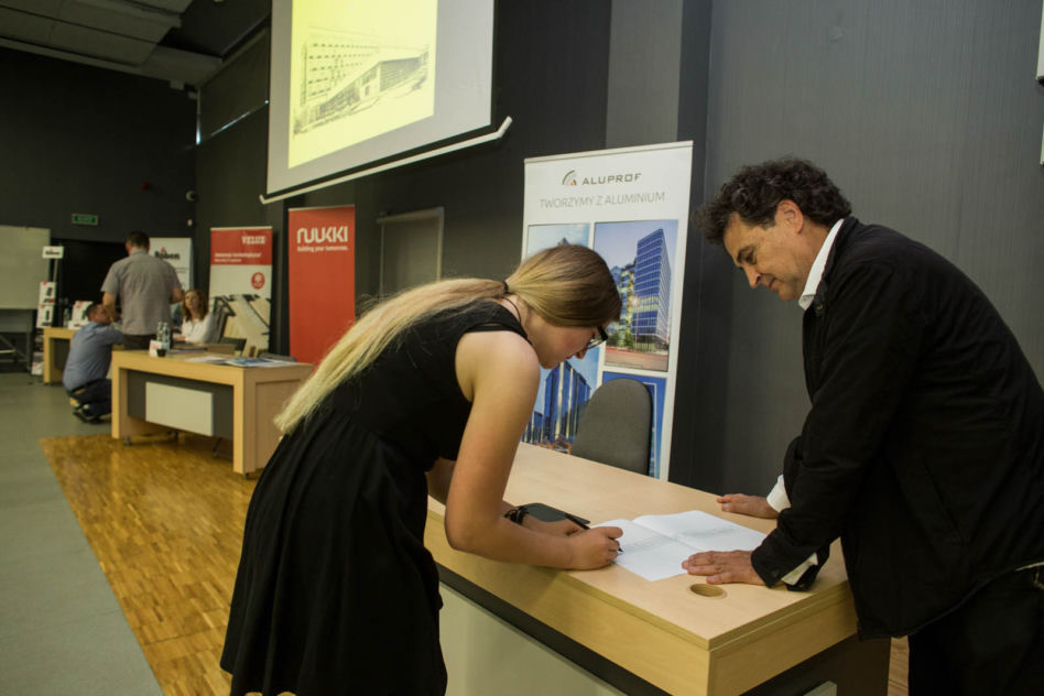 Muzeum Dizajnu i Architektury w dawnym hotelu Cracovia. Relacja z warsztatów z Fernando Menisem [+ZDJĘCIA]