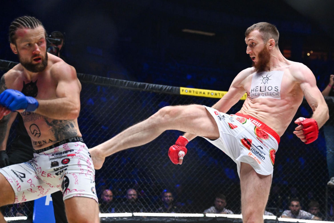 XTB KSW 121. Potężny cios w krocze, trybuny zamarły!