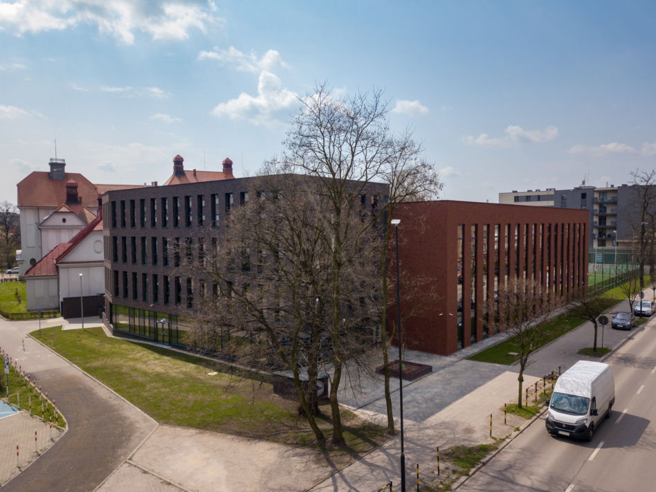 Rozbudowa liceum im. Edwarda Dembowskiego w Gliwicach