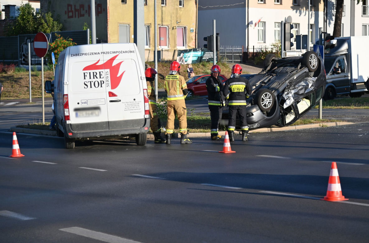 Kolizja na skrzyżowaniu ul. Przyjaciół Żołnierza i Duńskiej