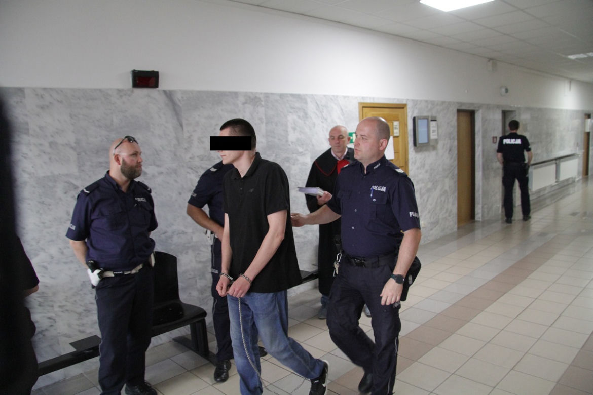 Zabrnie. Zabił ojca, bo ten znęcał się nad rodziną? [GALERIA]