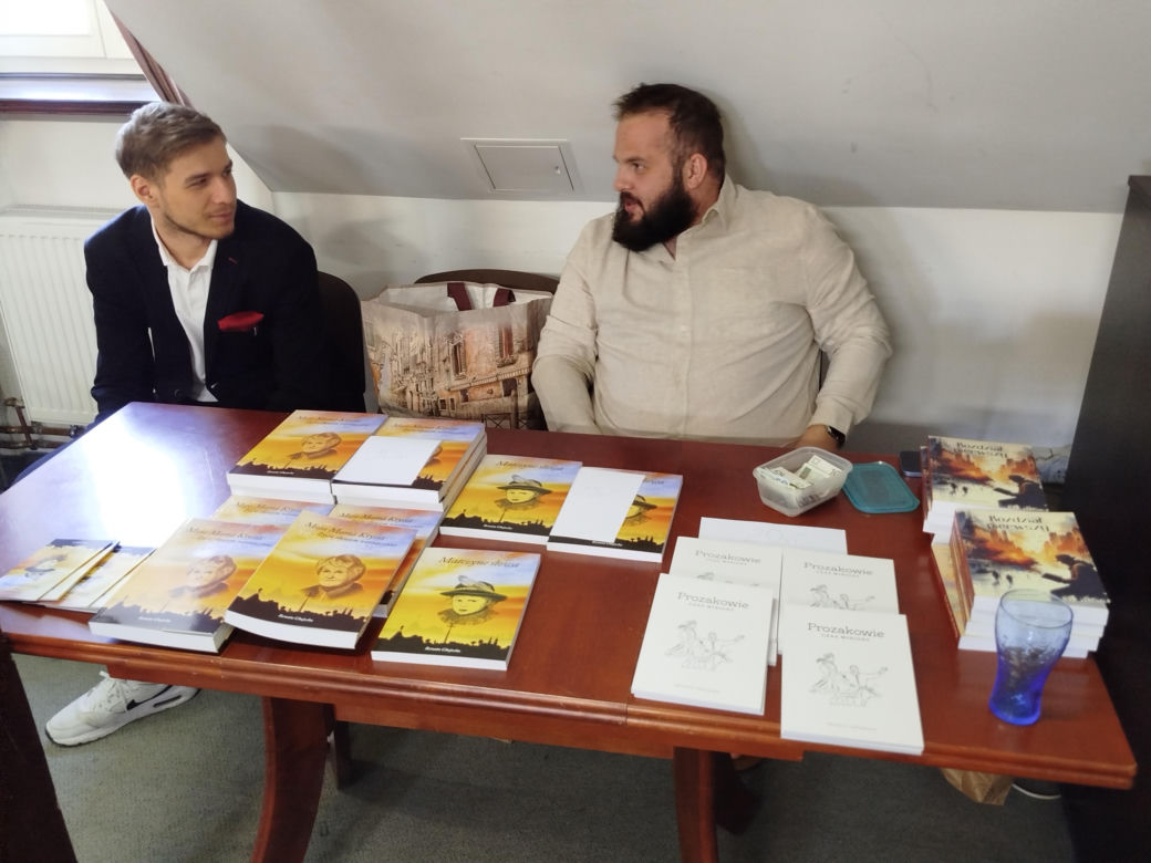 Uczestnicy wydarzenia mogli posłuchać o dotychczasowych dokonaniach literackich Renaty Chojeckiej