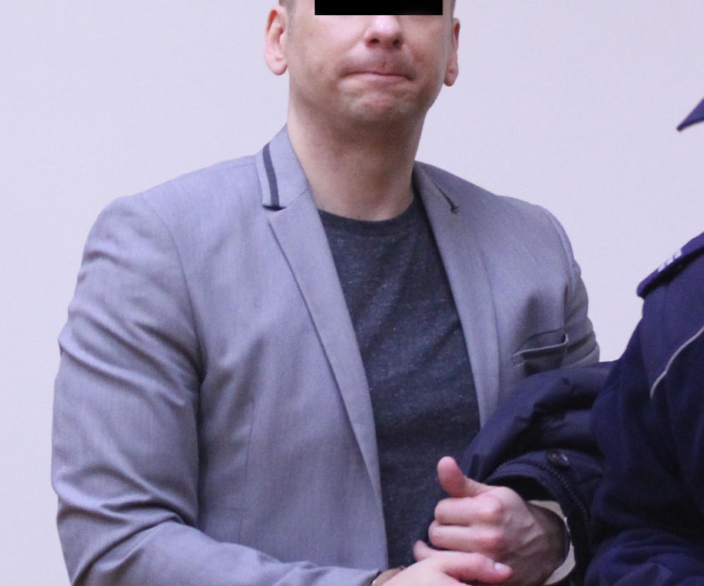 DARIUSZ K. W SĄDZIE
