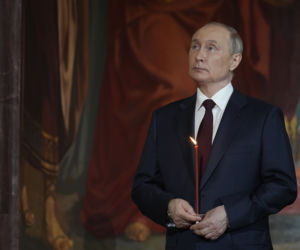 Putin świętuje Wielkanoc. Poszedł na mszę, mówił o zmartwychwstaniu