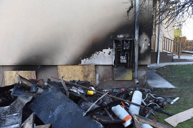 Potężny wybuch wstrząsnął spokojną ulicą Kwiatową w Chełmnie. Rodzice próbowali ratować syna