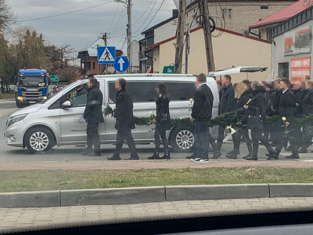 Pogrzeb diakona z Sosnowca. Ostatnie pożegnanie Mateusza w Wolbromiu