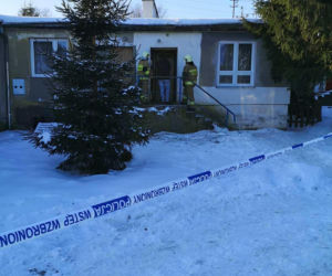 Orneta: Wybuch gazu w domu wielorodzinnym. 45-latek nie żyje, pięć osób ewakuowanych