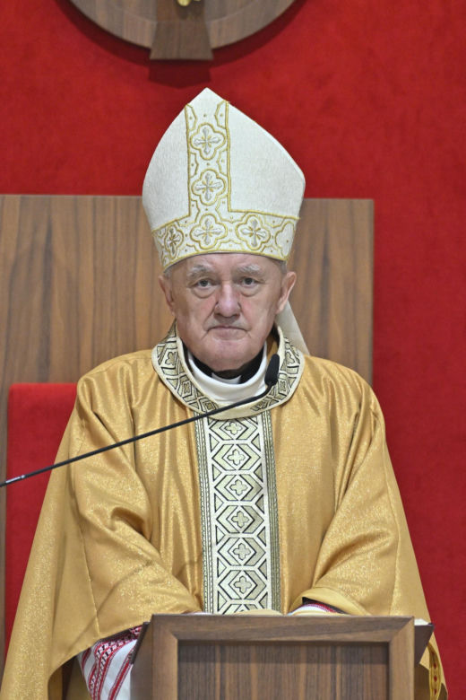 Warszawa żegna papieża Franciszka. Poruszające wpisy w Archikatedrze 