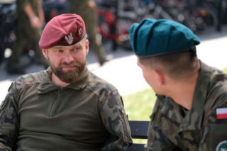 M jak miłość odc. 1898. Janek Winiar (Jakub Sirko), Michał Winiar ( Tomasz Rożniatowski)