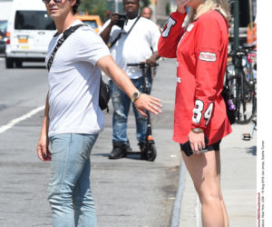 Joe Jonas i jego dwie miłości: Sophie Turner i... hulajnoga