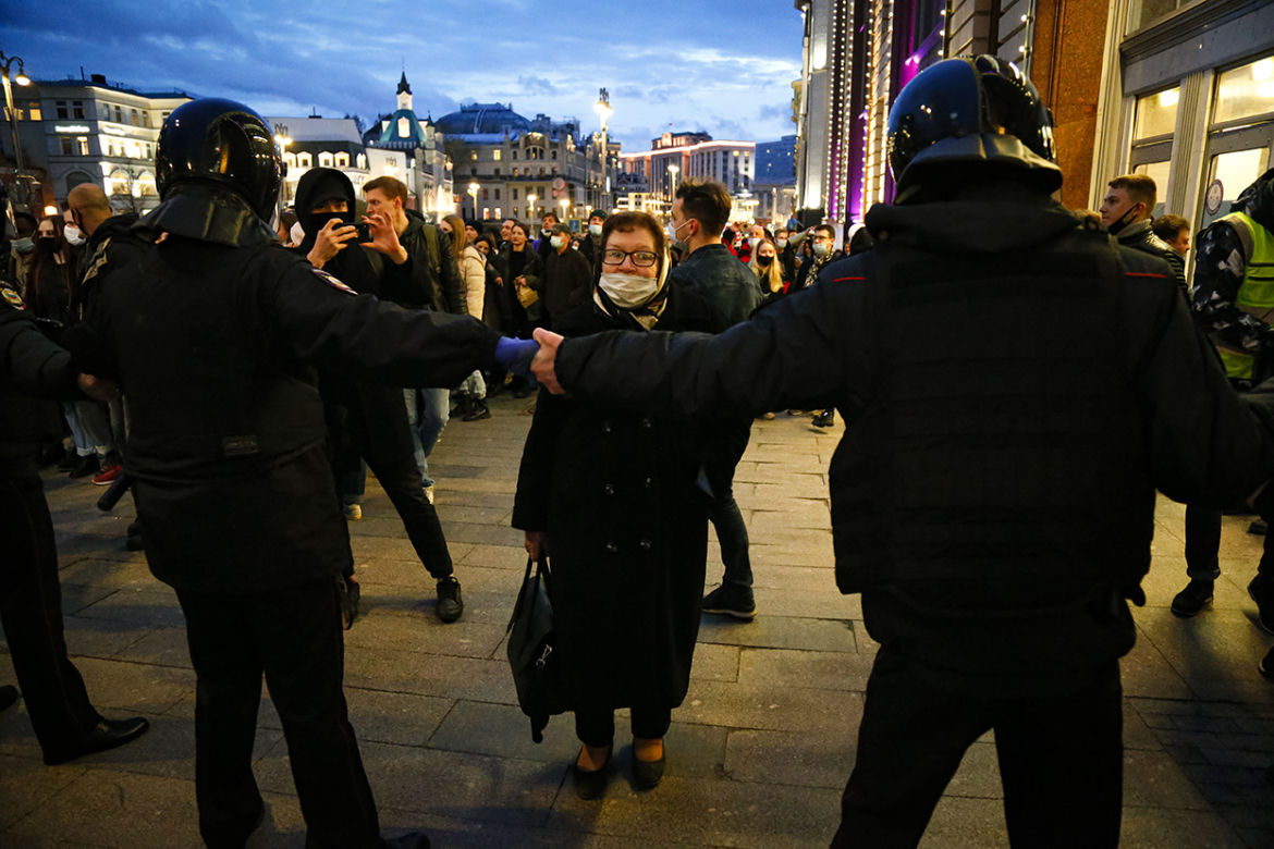 Rosjanie protestują przeciwko Putinowi! Tysiące na ulicach, aresztowania