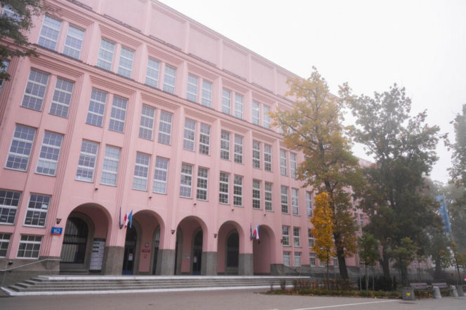  Stacja metra Pole Mokotowskie zmieni nazwę? SGH walczy i publikuje petycje