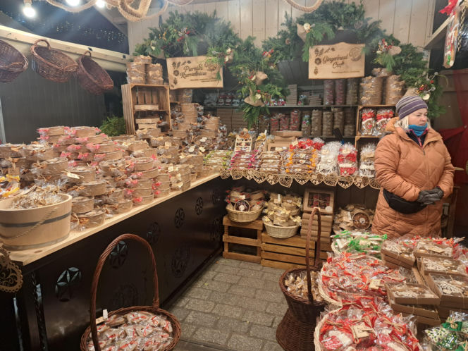 Jarmark Bożonarodzeniowy 2025 na Rynku Głównym w Krakowie. Jedzenie drogie jak nigdy