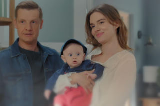 M jak miłość odc. 1908. Franka (Dominika Kachlik), Paweł (Rafał Mroczek), Antoś (Mark Myronenko)