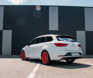 Seat Leon ST Cupra 2.0 TSI 300 KM DSG6 4Drive 