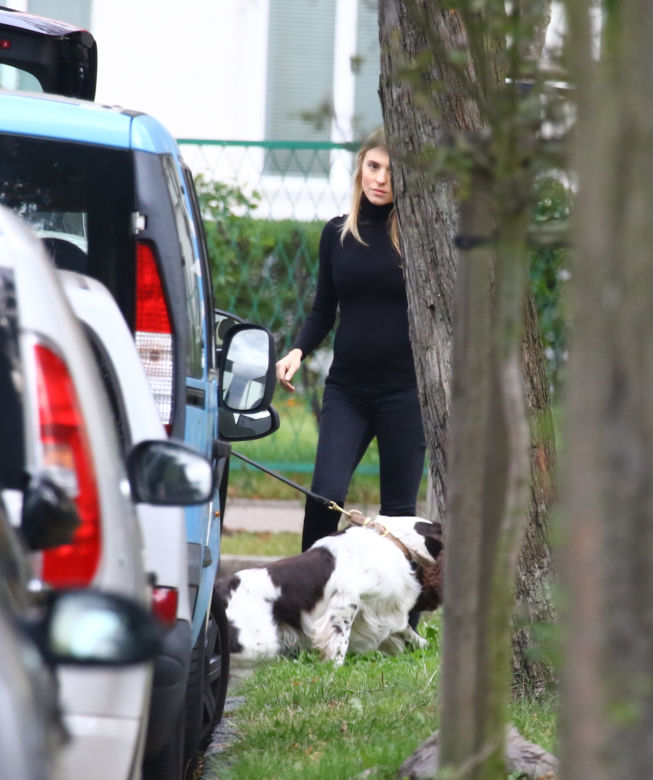 Kasia Tusk piję herbatkę dla kobiet w ciąży