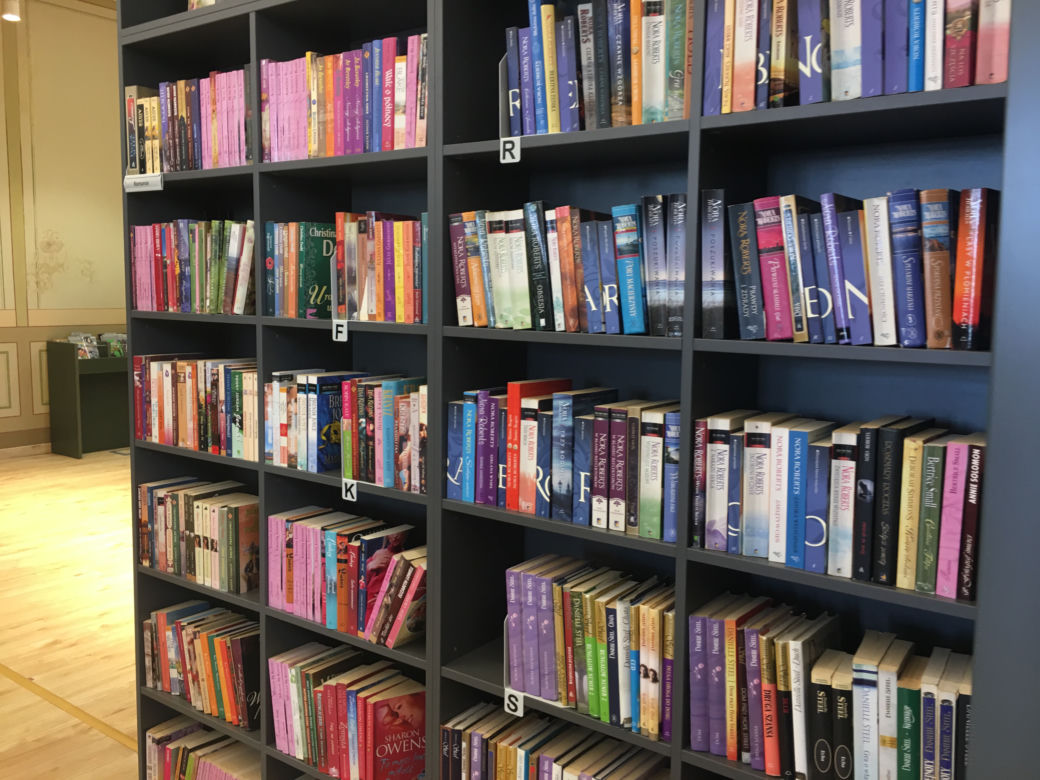 Biblioteka na dworcu Wrocław Główny
