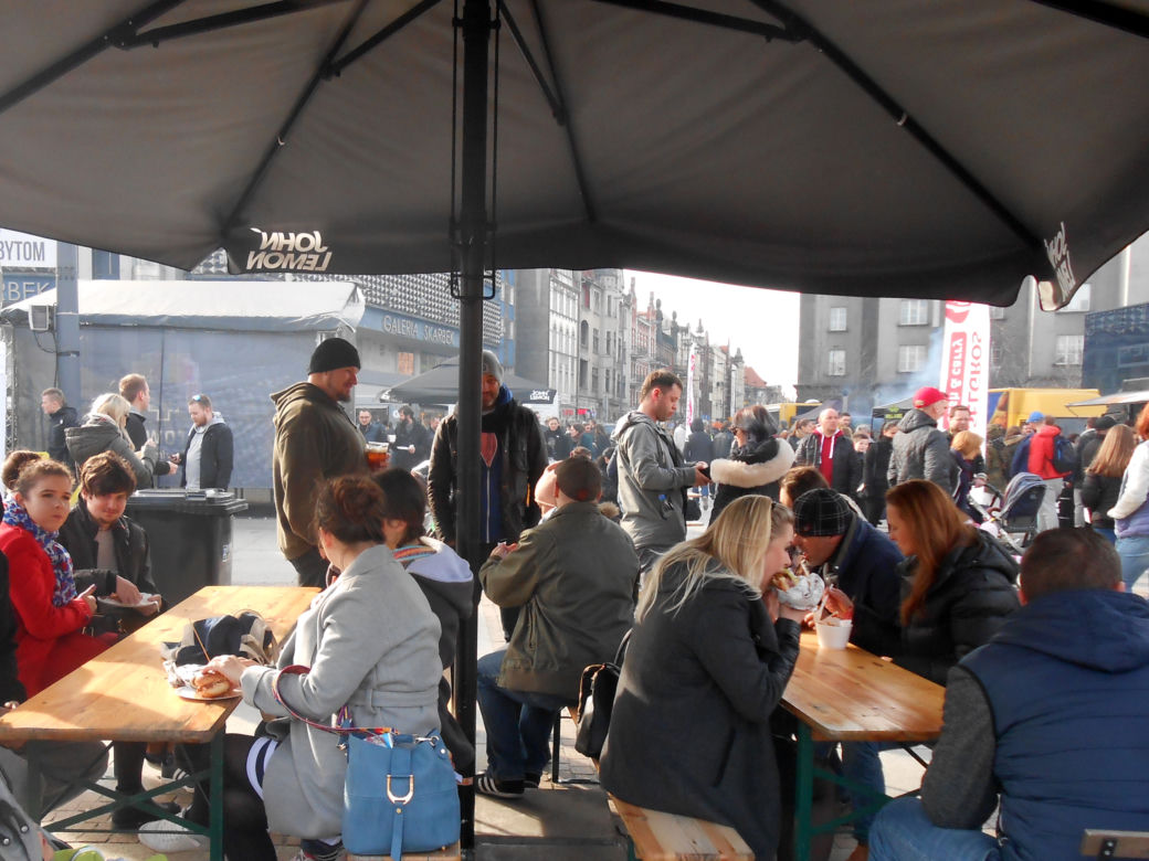 Food Trucki opanowały katowicki rynek.