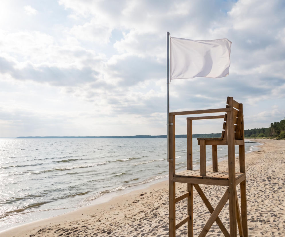 Sinice Mechelinki 19.07. Czy w Mechelinkach można się dzisiaj kąpać? Flaga, warunki pogodowe