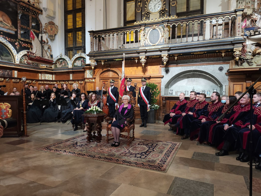 Danuta Wałęsa jak królowa