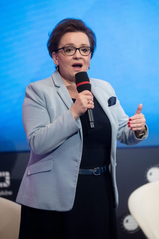 Gwiazdy atakują minister Zalewską