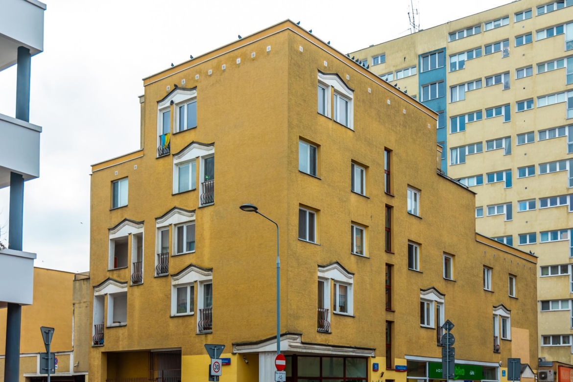 Blok na Madalińskiego 55 w Warszawie