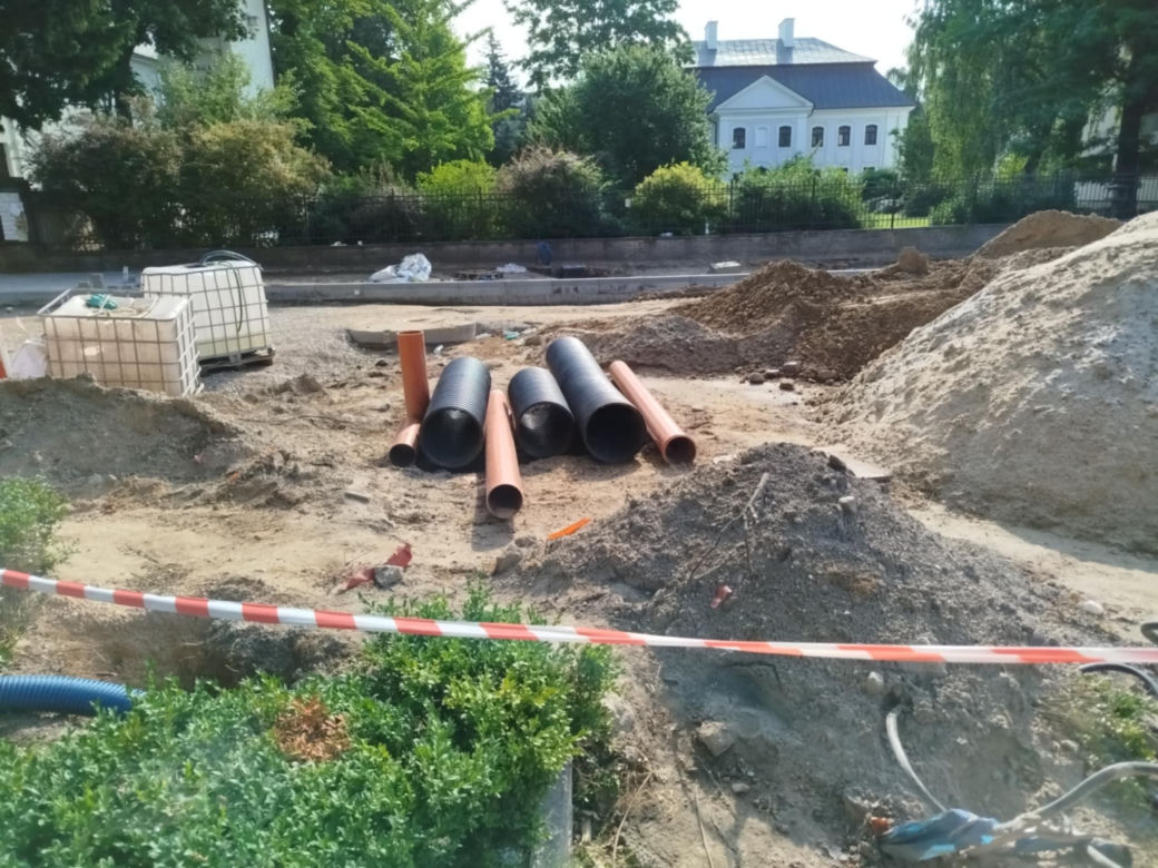 Od 16 lipca wystąpią ograniczenia w ruchu, polegające na zamknięciu odcinka ul. Floriańskiej od skrzyżowania z ul. Piłsudskiego do skrzyżowania z ul. 3 Maja (włącznie).