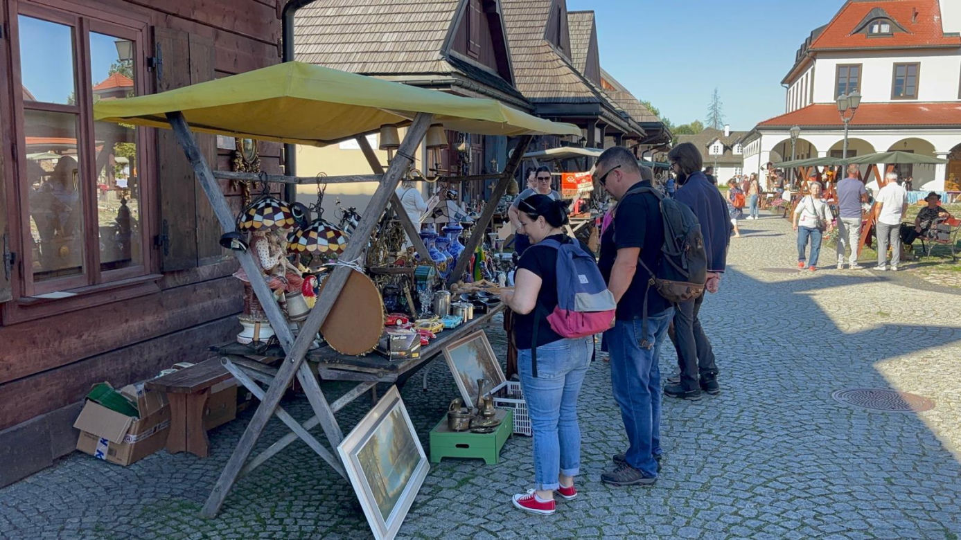 Kiermasz Staroci w Miasteczku Galicyjskim w Nowym Sączu