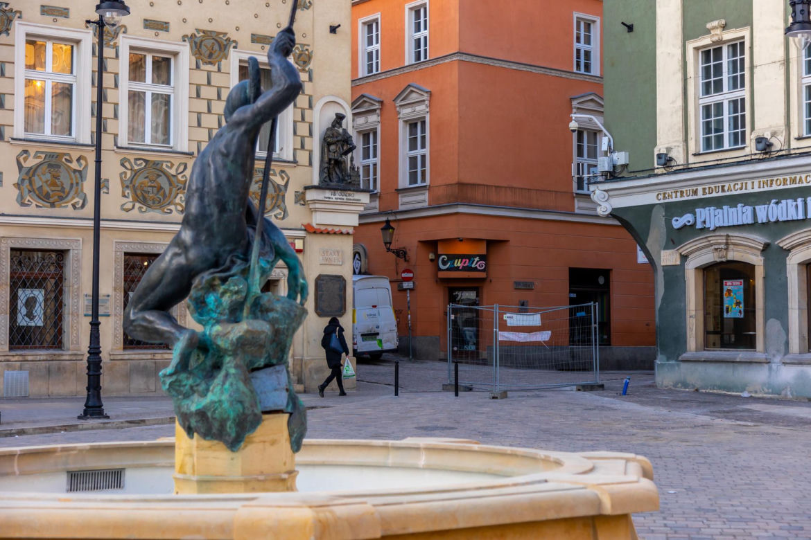 Efekty remontu Starego Rynku w Poznaniu