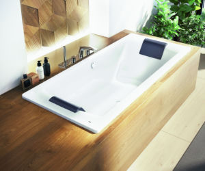 Mała łazienka, wielkie wyzwanie. Jak urządzić łazienkę z wanną w bloku? 