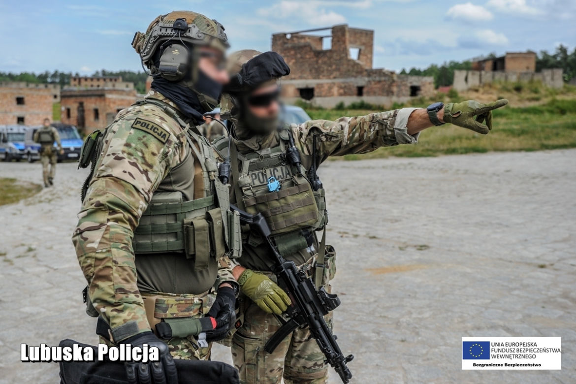 Napad i ucieczka - ćwiczenia lubuskich policjantów