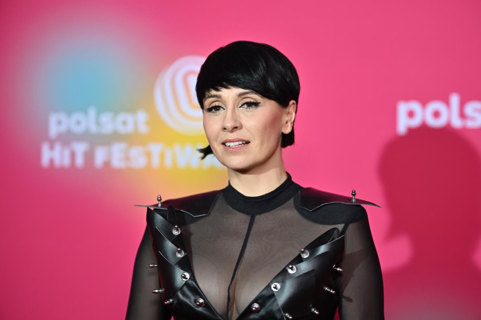 Lateks, skóra i kontrowersyjny dodatek! Okupnik kradnie show na Polsat Hit Festiwal