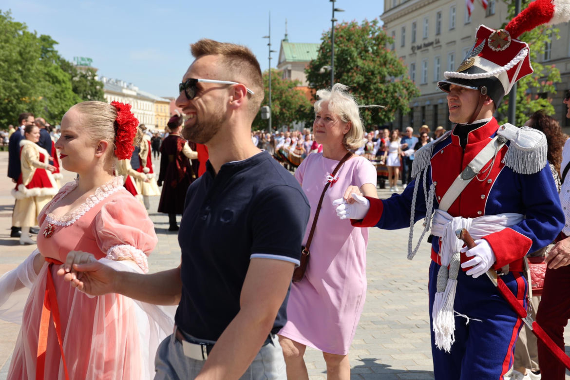 420 par zatańczyło tradycyjnego „Poloneza dla Lublina”! 