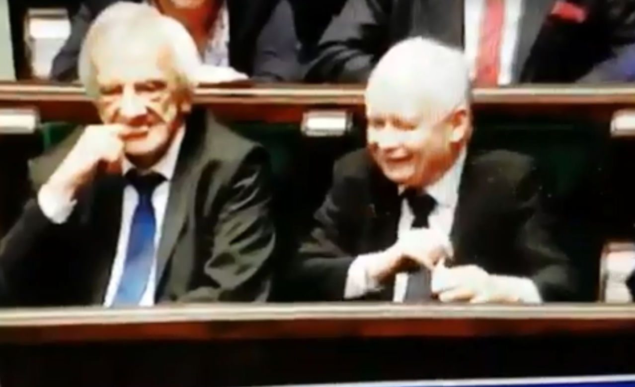 TAK prezes Kaczyński PRZESYŁAŁ buziaki posłance Pawłowicz [ZOBACZ WIDEO]