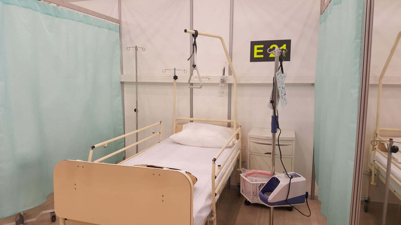 Szpital tymczasowy w Katowicach gotowy na przyjęcie pacjentów