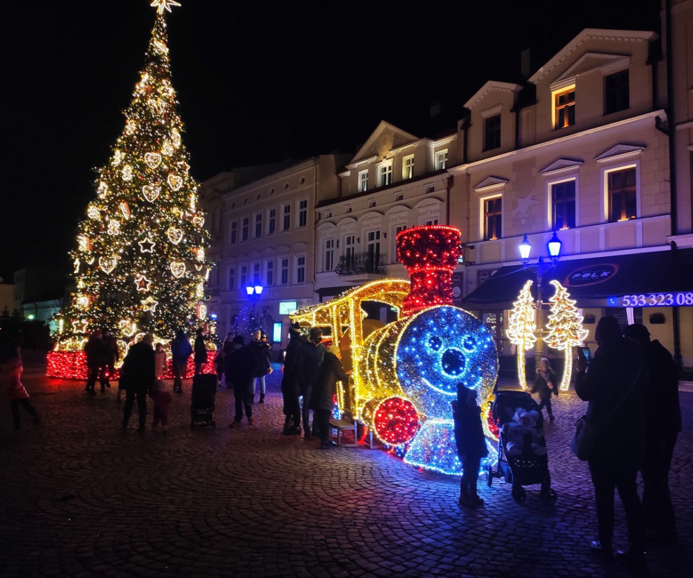 Rzeszów pięknie przybrany na Święta Bożego Narodzenia  [ZDJĘCIA]