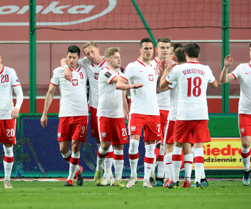 MŚ 2022 ELIMINACJE - trzech członków kadry z koronawirusem! Ważny zawodnik nie zagra