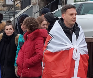 Starachowice solidarne z Ukrainą. Wiec poparcia na Rynku