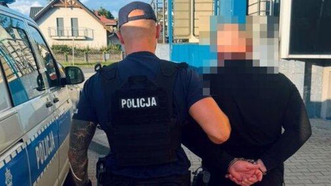 Ostrów. Potrącił seniorkę na pasach i pojechał na zakupy. Kierowca był pijany 