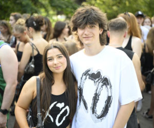Drugi koncert The Weeknd w Warszawie. Najwierniejsi fani nie przestraszyli się morderczego upału. Znajdź się na zdjęciach