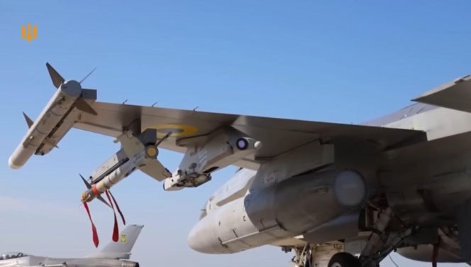 Ukraińskie F-16 na froncie. Taktyka z Zachodu nie wystarczyła, piloci stworzyli własną