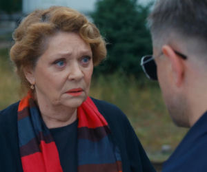 Barwy szczęścia odc. 3293. Józefina Rawiczowa (Elżbieta Jarosik), Wejher (Paweł Kowalczyk) policjant/ płatny zabójca